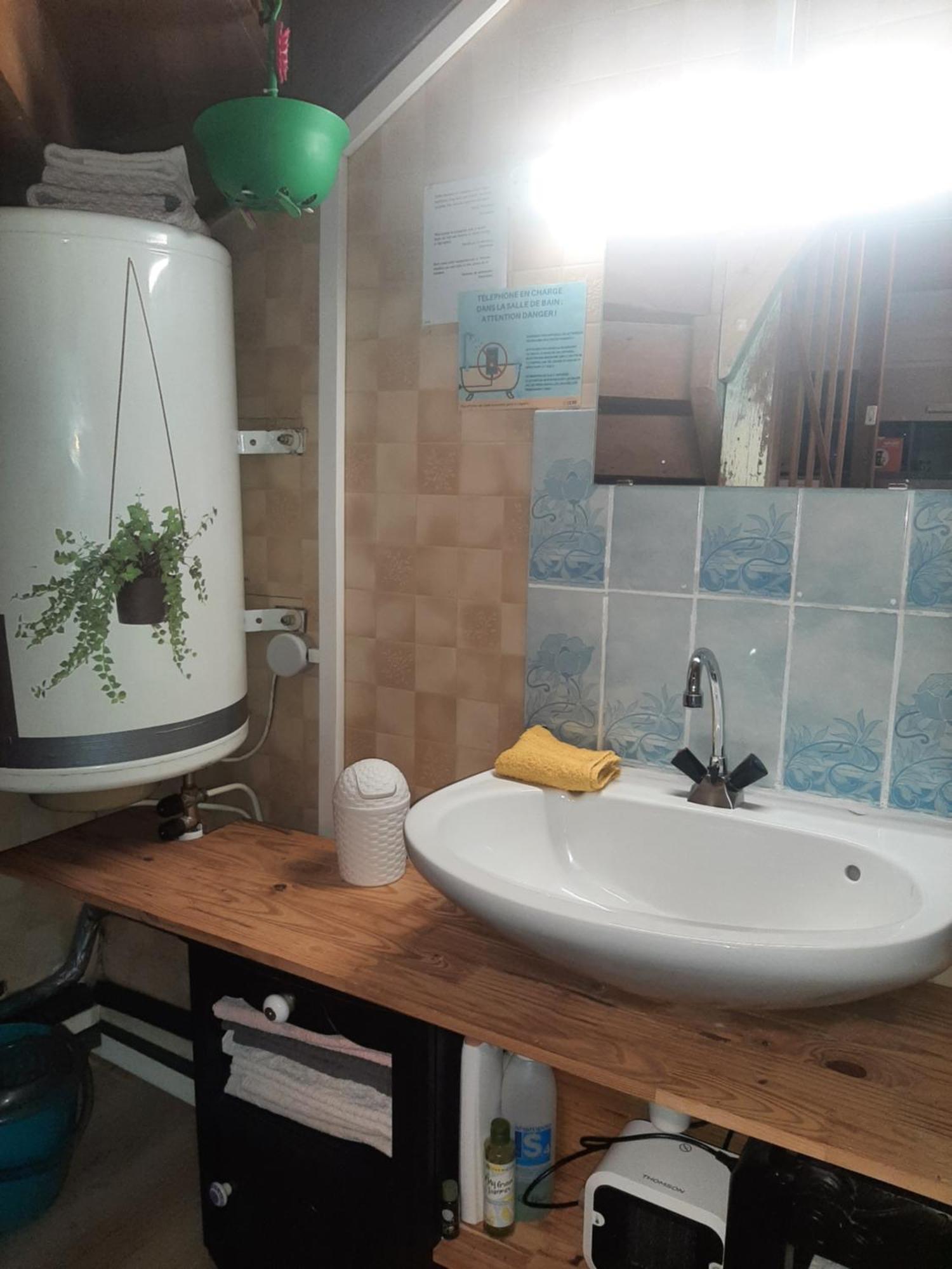 Gites, les Sapins, les Jonquilles, le Sagard nature et détente La Houssiere Esterno foto